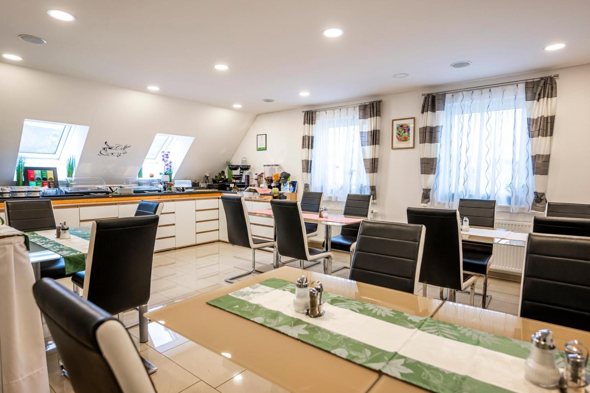 Die Schlafstube - Bed & Breakfast Zeltweg Dış mekan fotoğraf