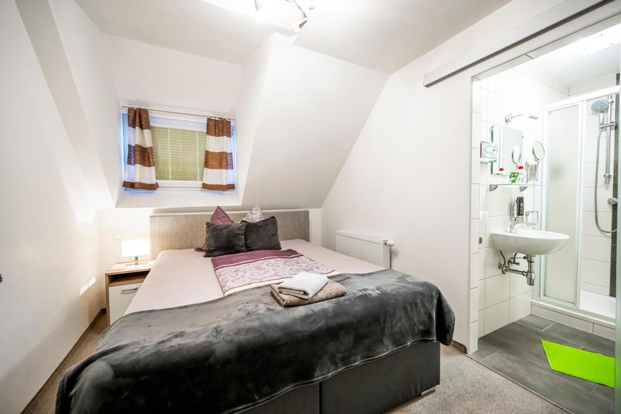 Die Schlafstube - Bed & Breakfast Zeltweg Dış mekan fotoğraf