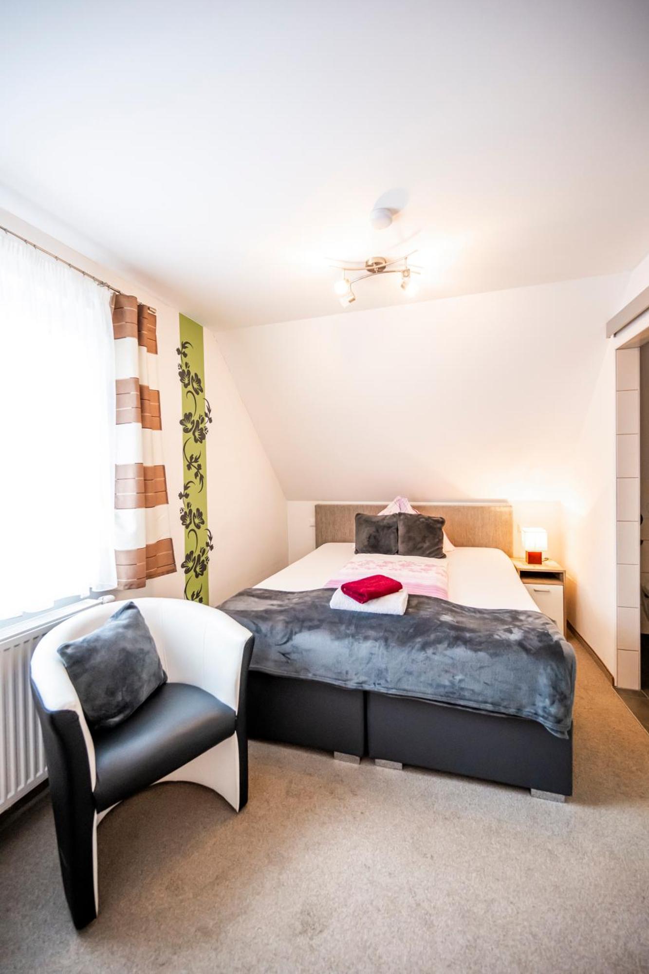 Die Schlafstube - Bed & Breakfast Zeltweg Dış mekan fotoğraf